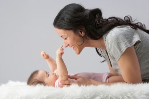 Mẹo giúp các mẹ trị mồ hôi trộm ở trẻ hiệu quả